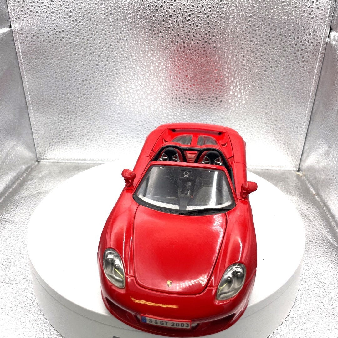 Maisto Porsche Carrera GT Red Die Cast, Scale: 1/18 front end view