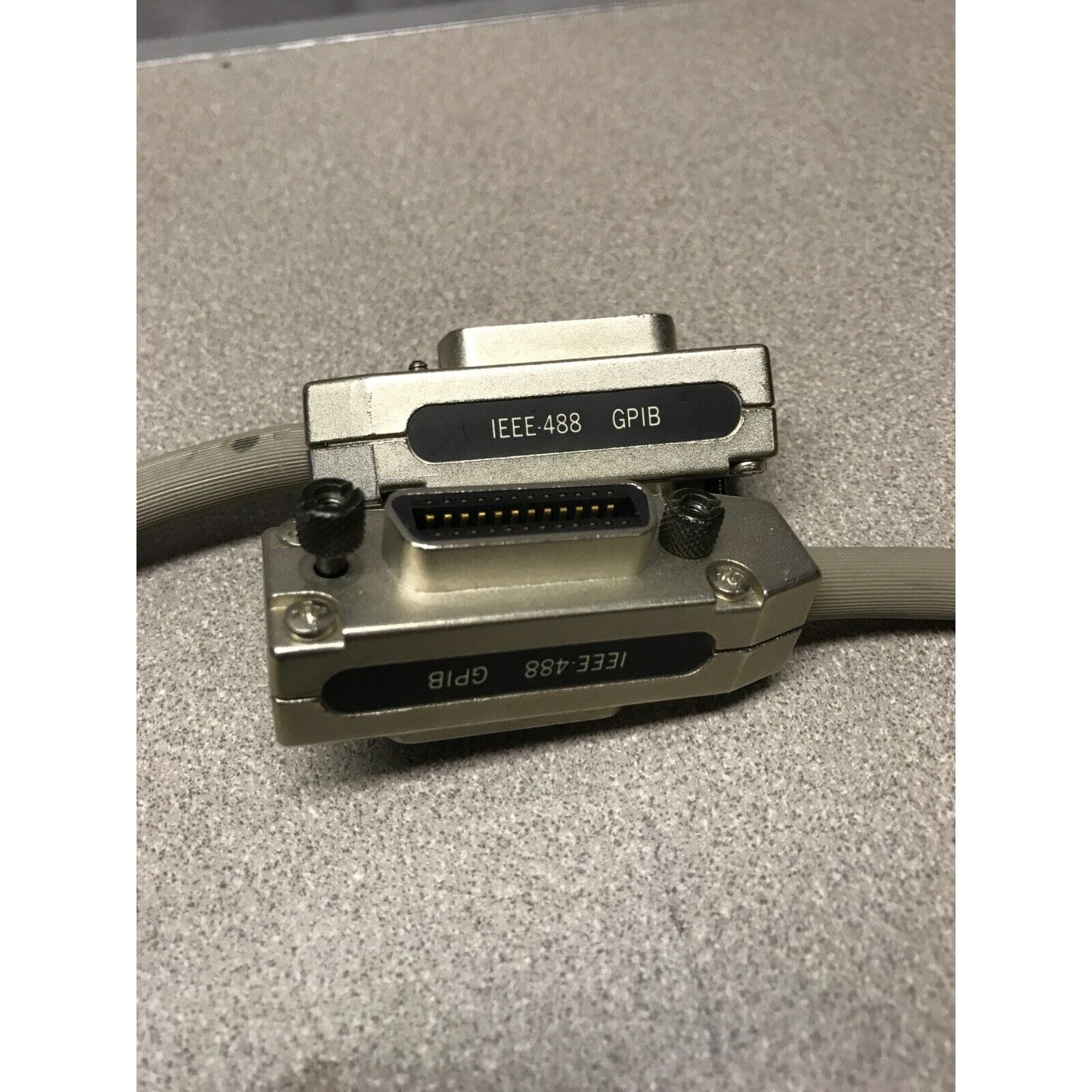 IEEE-488 GPIB Connector Cable 300V close-up of connectors