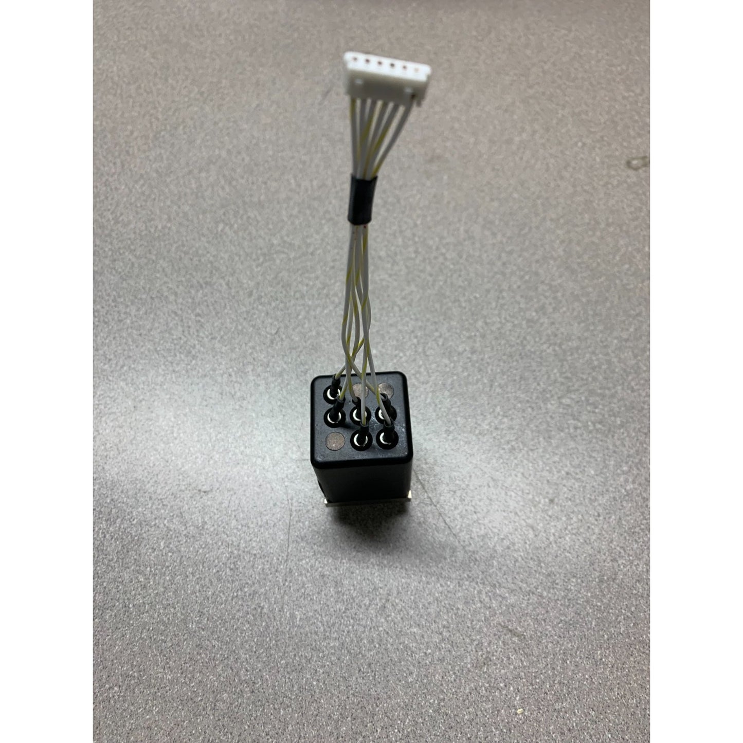 Transfer Relay Relcomm Technologies RRTS-SR070 12VDC w/SMA Connectors connector view 