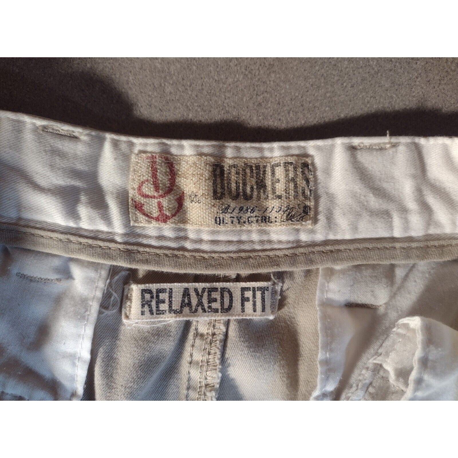 Dockers W34 100% Cotton Khaki Shorts label