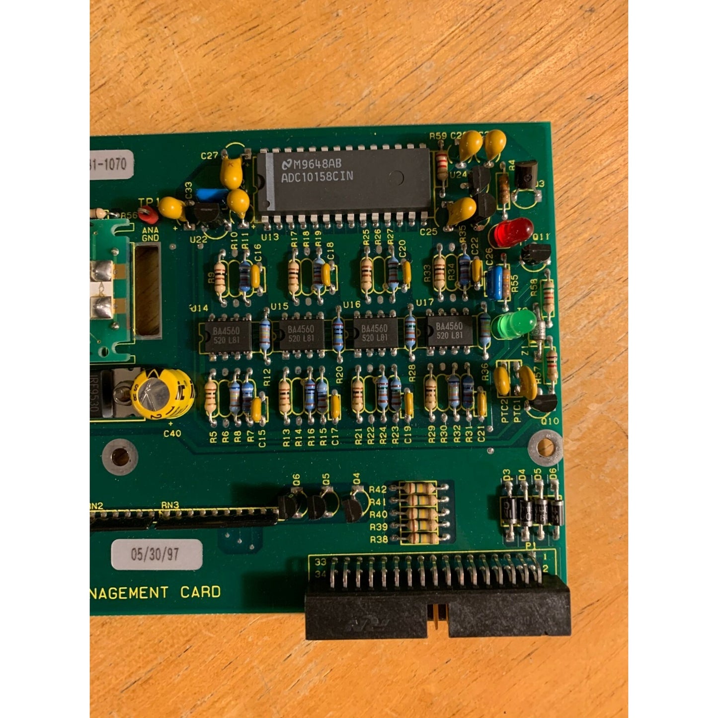 Ardax Systems Inc A21-632720-001 closeup of circuit board components